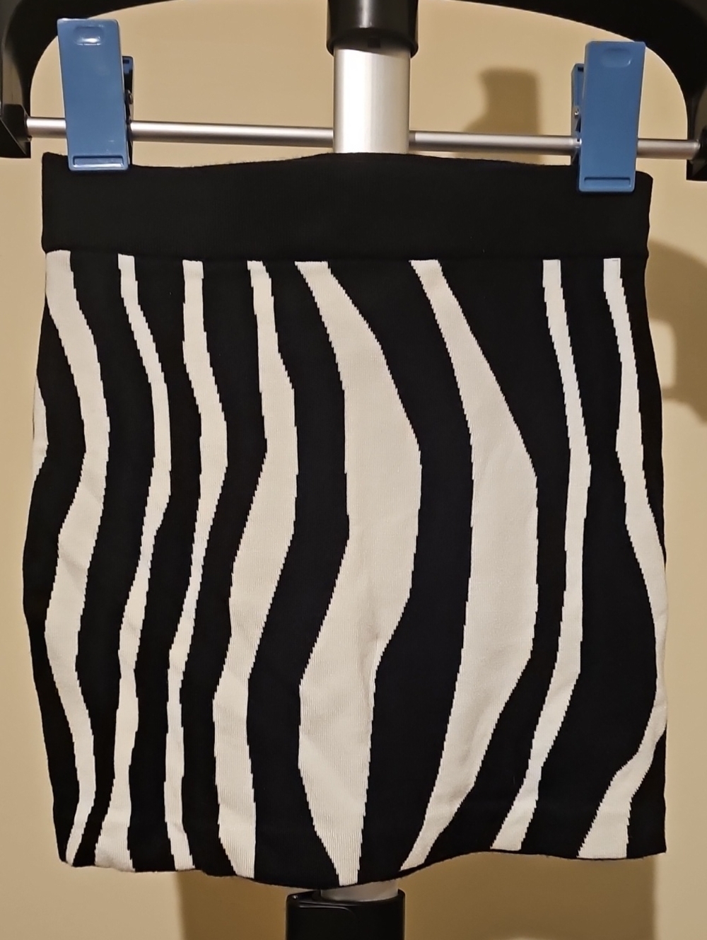 Forever 21 Black & White Zebra-Print Mini Skirt